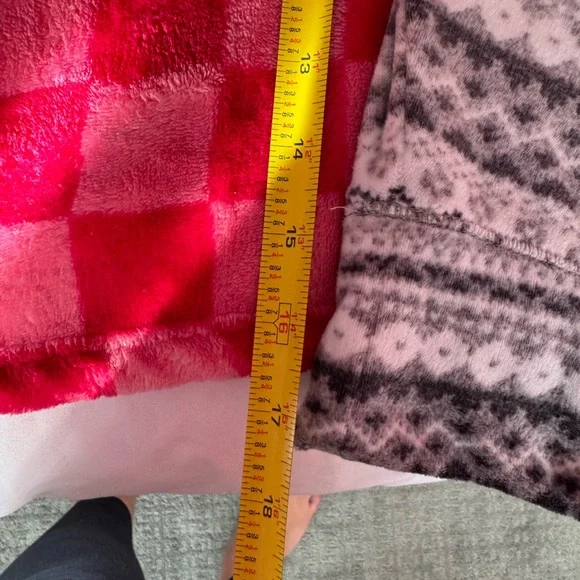 Gray & white fleece long sleeve lounge set with drawstring pants - Picture 15 of 15